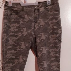 Camo jeans
